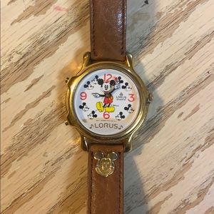 Vintage Lorus Disney MICKEY MOUSE MUSICAL Watch